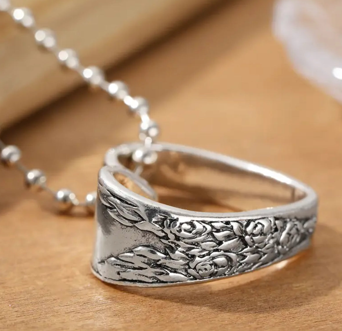 Bohemian Flower Heart Carved Pendant Necklace