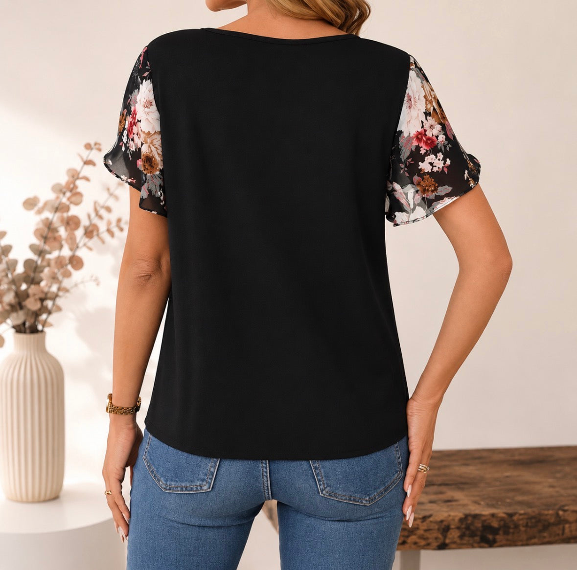 Floral Print Patchwork Black Fabric Ruffle Short Sleeve T-Shirt