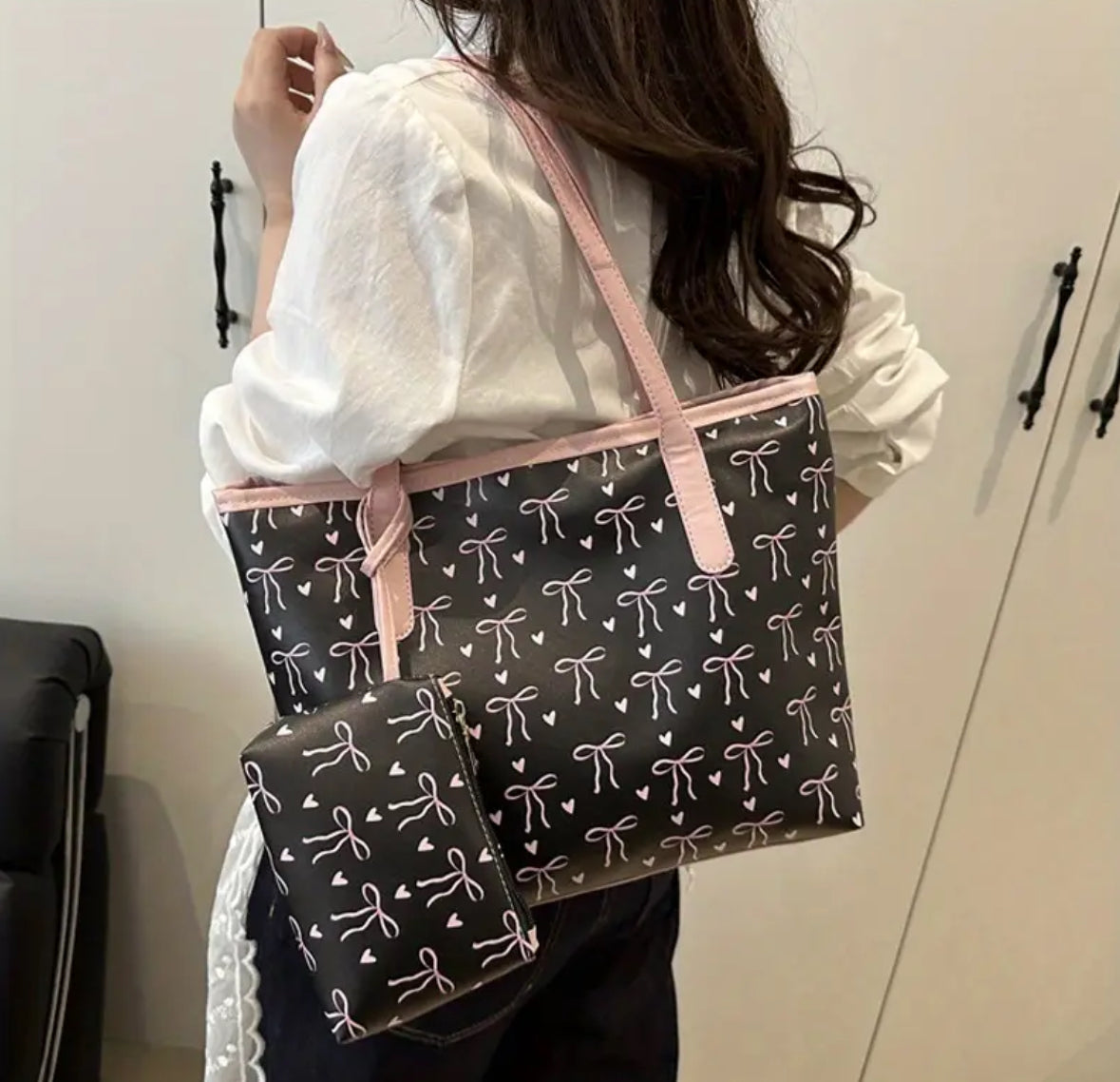 Large Handbag Tote with Handles and Bow Prints