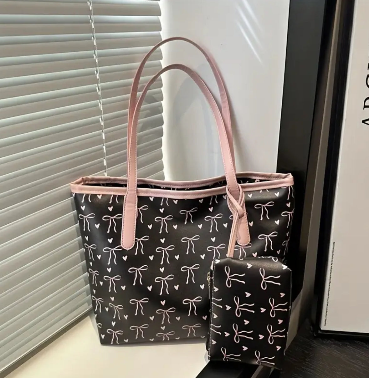 Large Handbag Tote with Handles and Bow Prints
