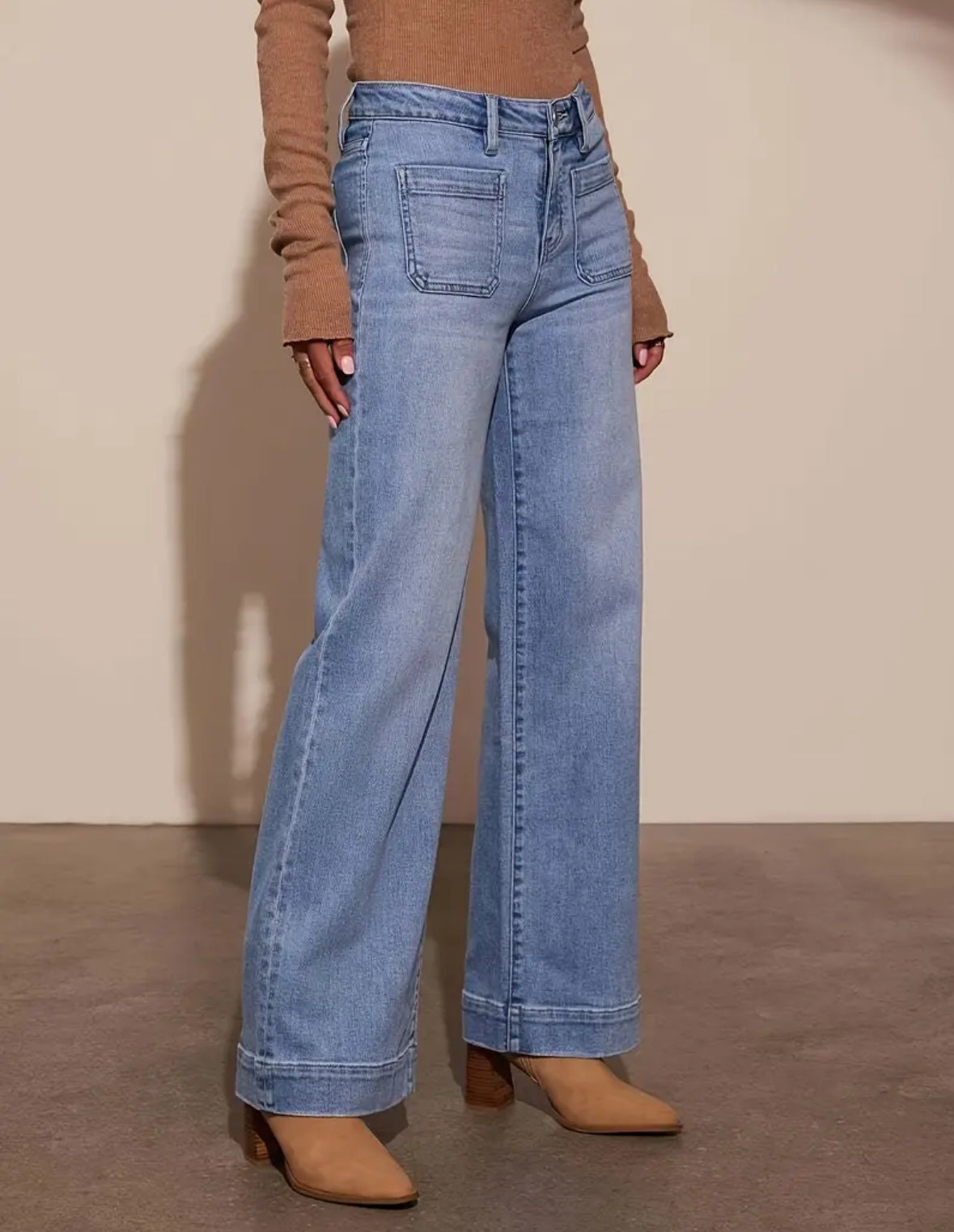 High Waisted Wide-Leg Jeans