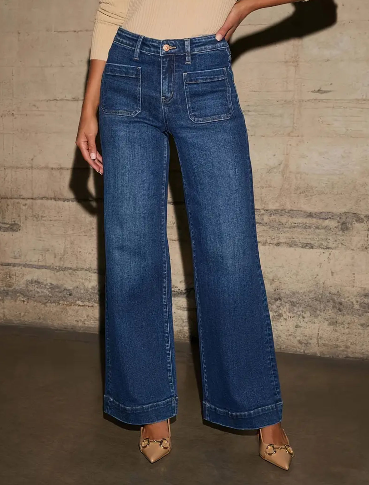 High Waisted Wide-Leg Jeans