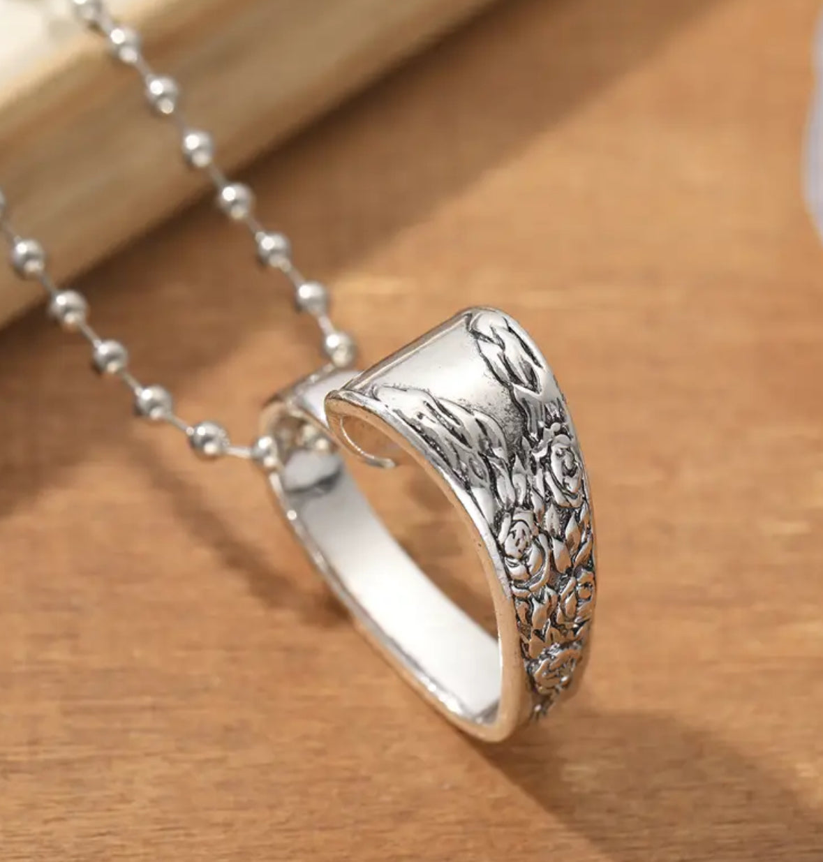 Bohemian Flower Heart Carved Pendant Necklace