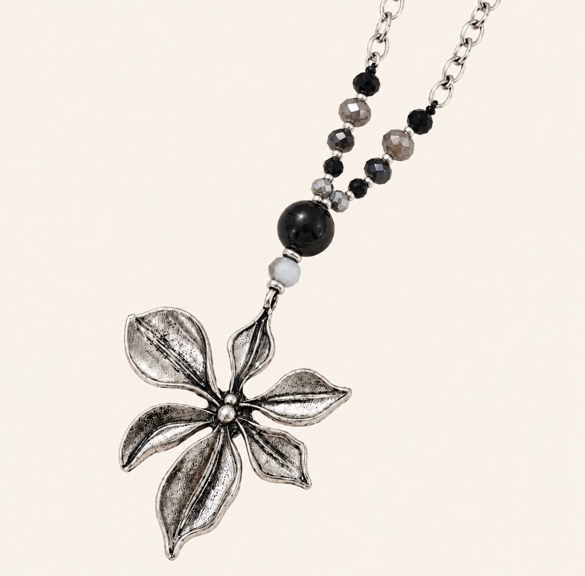 Retro Flower Necklace with Beaded Chain