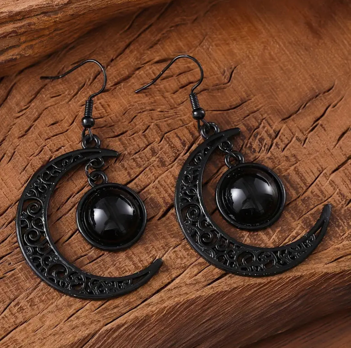 Vintage Hallowed Out Moon Earrings