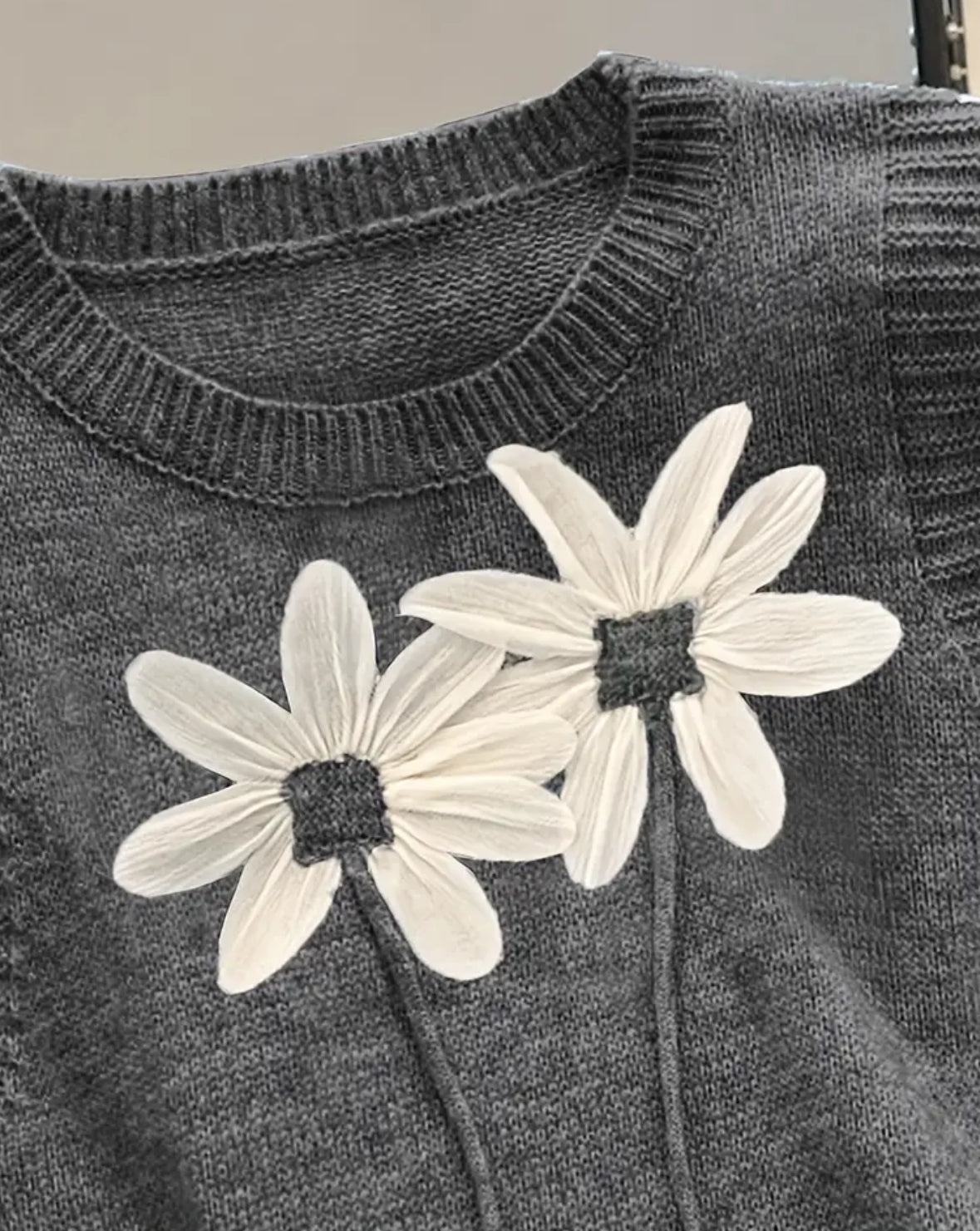 Sleeveless Pullover Vest with Floral Appliqué