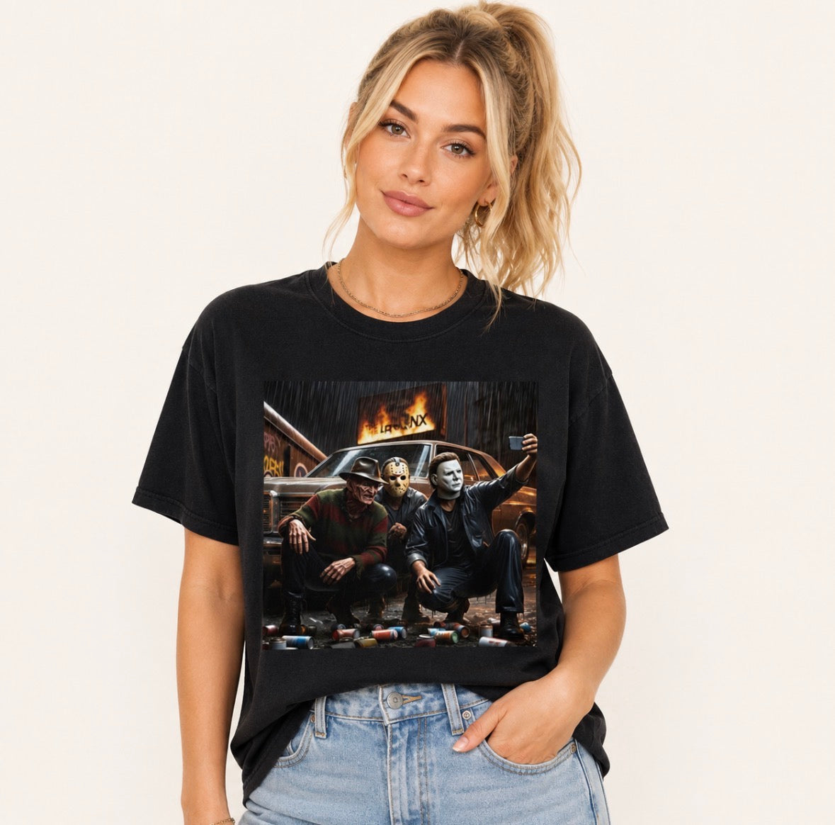 UNISEX Graphic T-shirt - Selfie with Halloween Characters