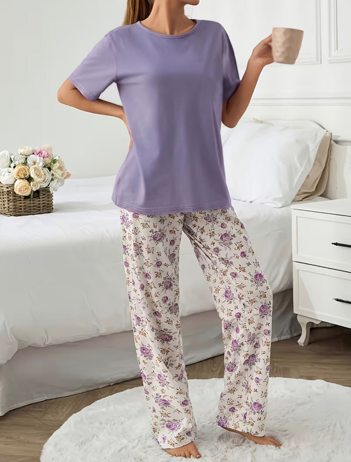 2-piece Solid Short Sleeve Top with Floral Bottoms Loungewear Set