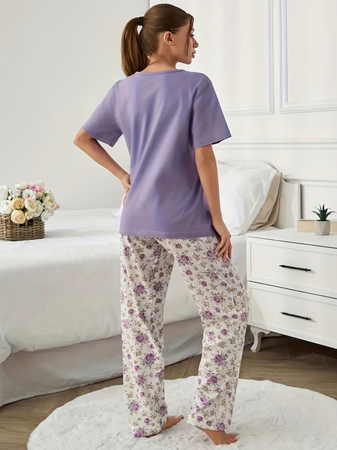 2-piece Solid Short Sleeve Top with Floral Bottoms Loungewear Set