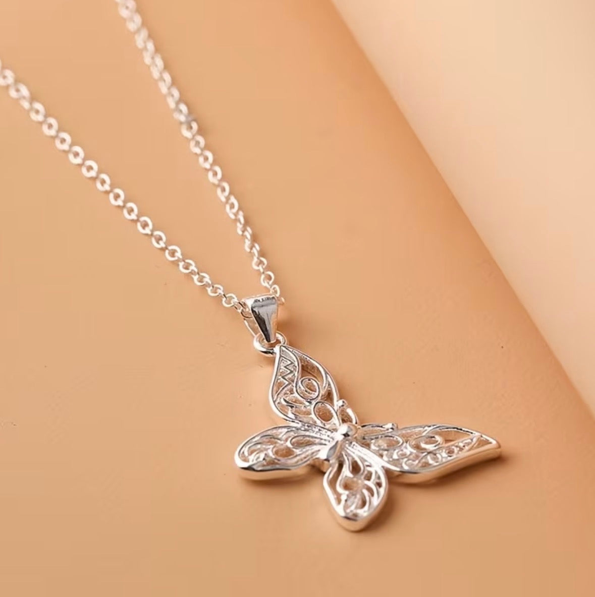 Hollow Butterfly Necklace