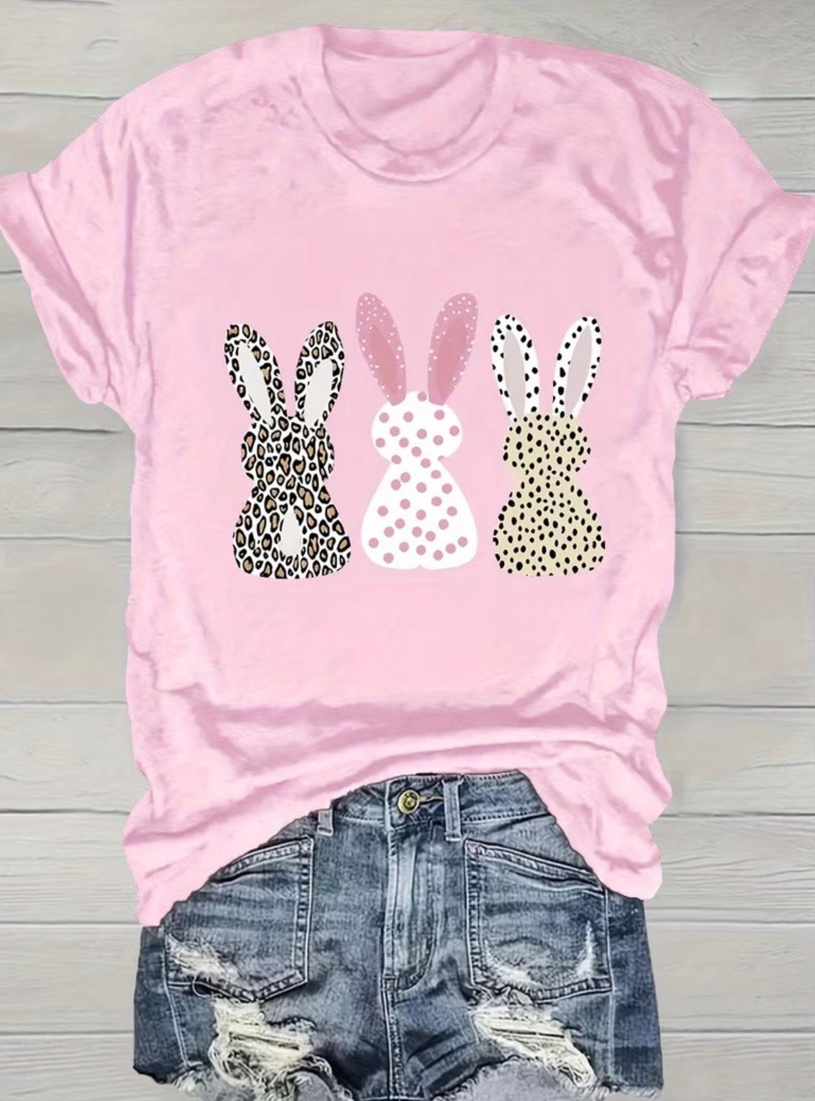 Short Sleeve Graphic T-shirt - 3 bunnies