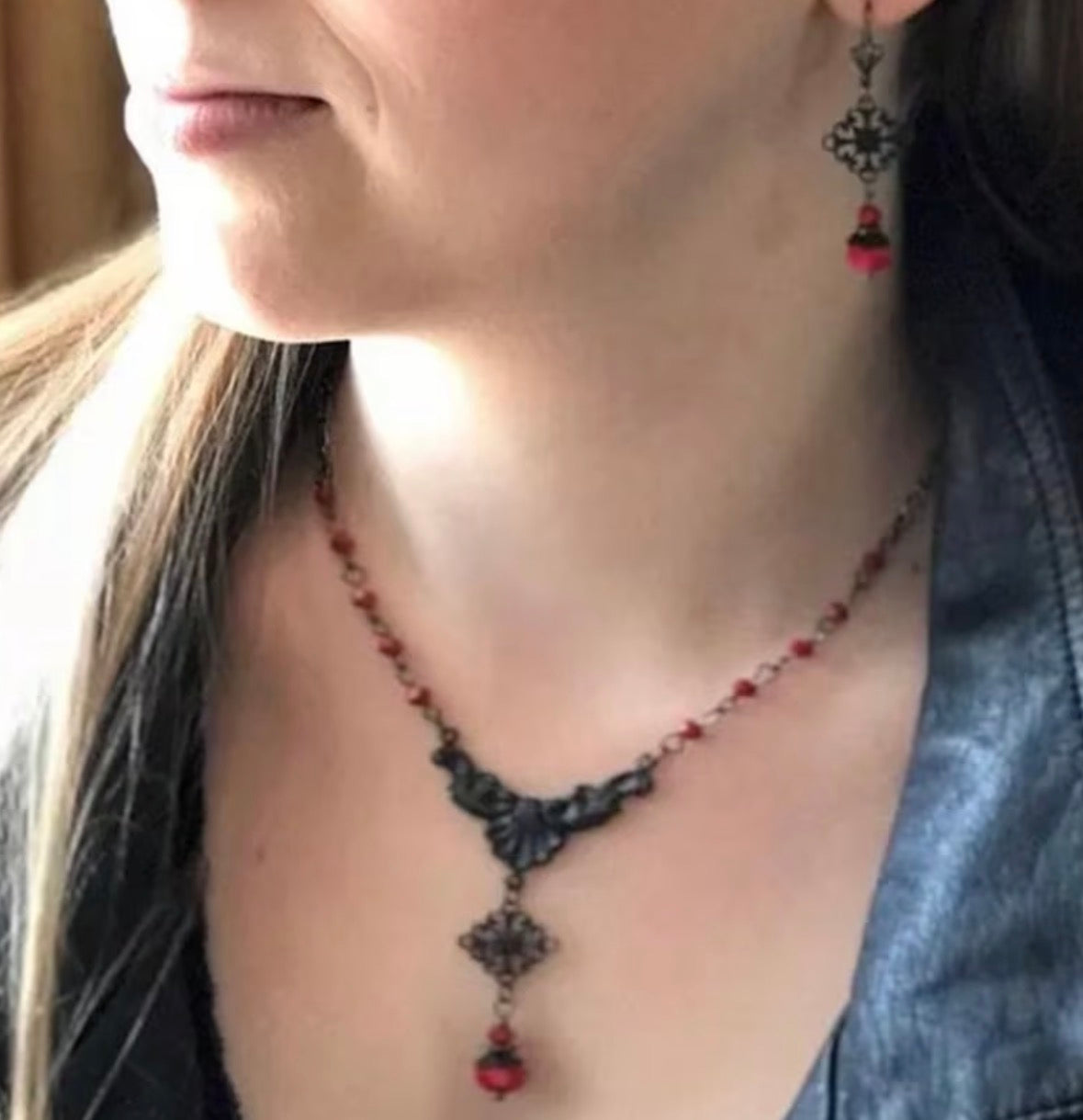 Gothic Black Four-Leaf Clover with Red Bead Earrings and Necklace Set