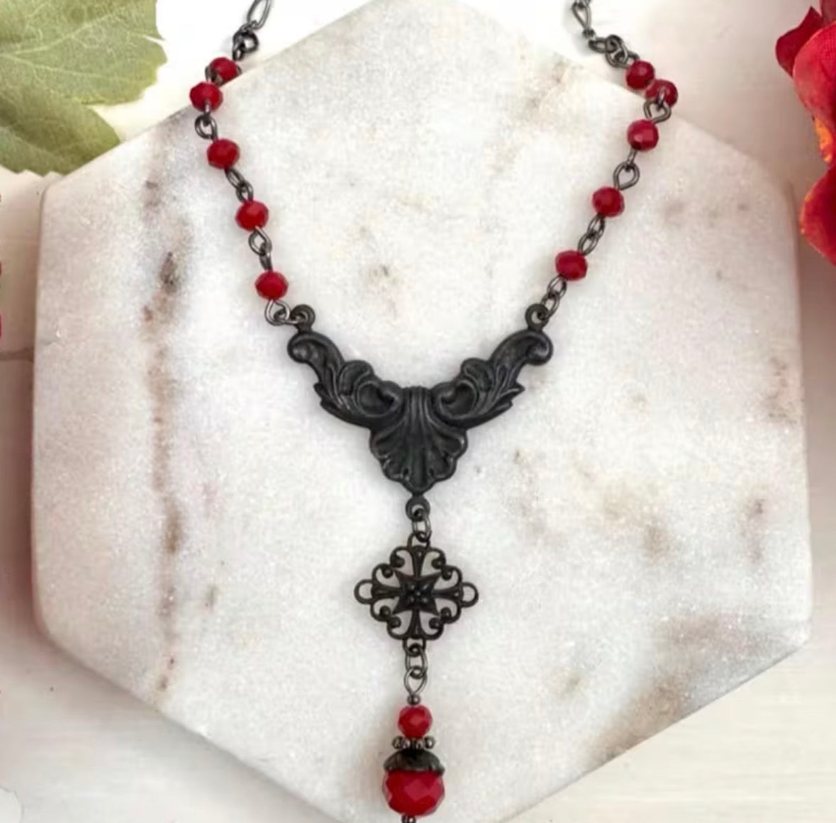 Gothic Black Four-Leaf Clover with Red Bead Earrings and Necklace Set