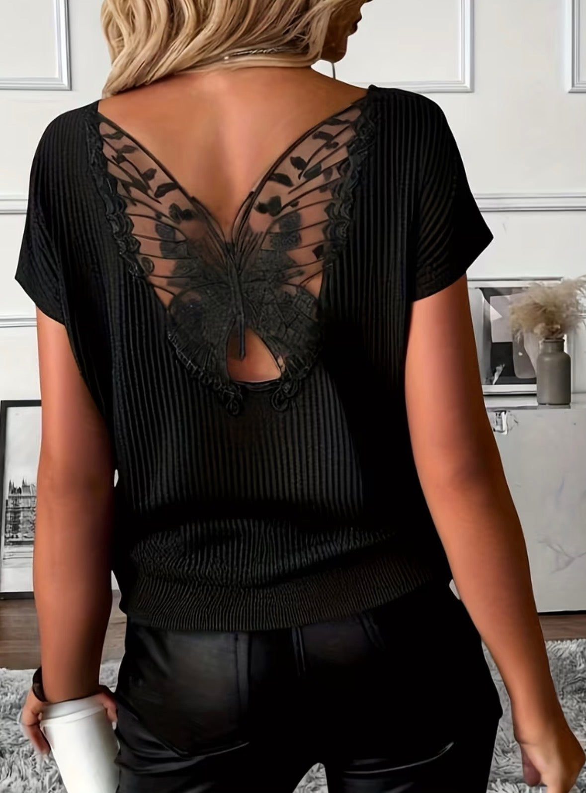 Short Sleeve Butterfly Embroidered Top