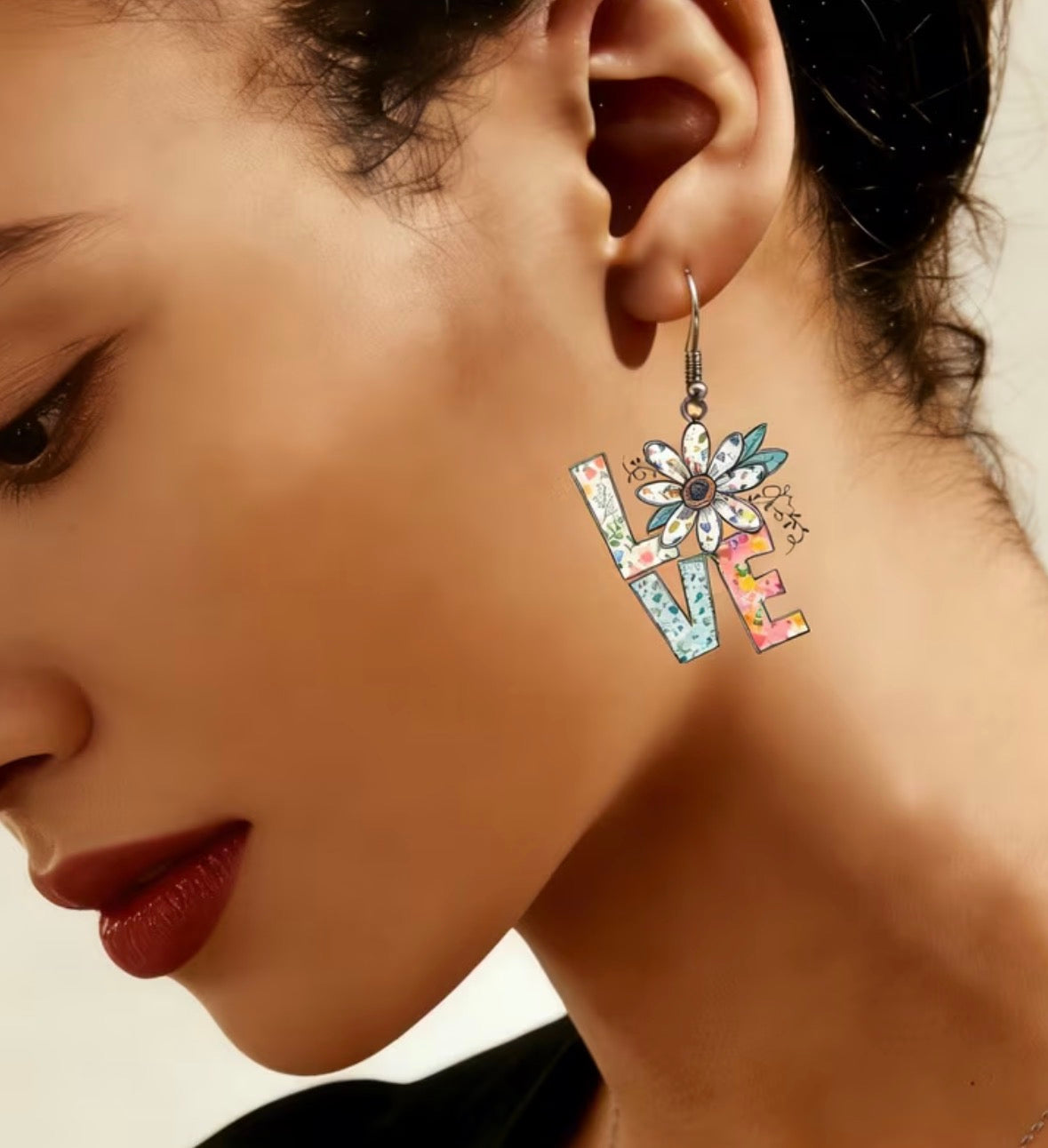 Retro Floral Daisy “LOVE” Earrings