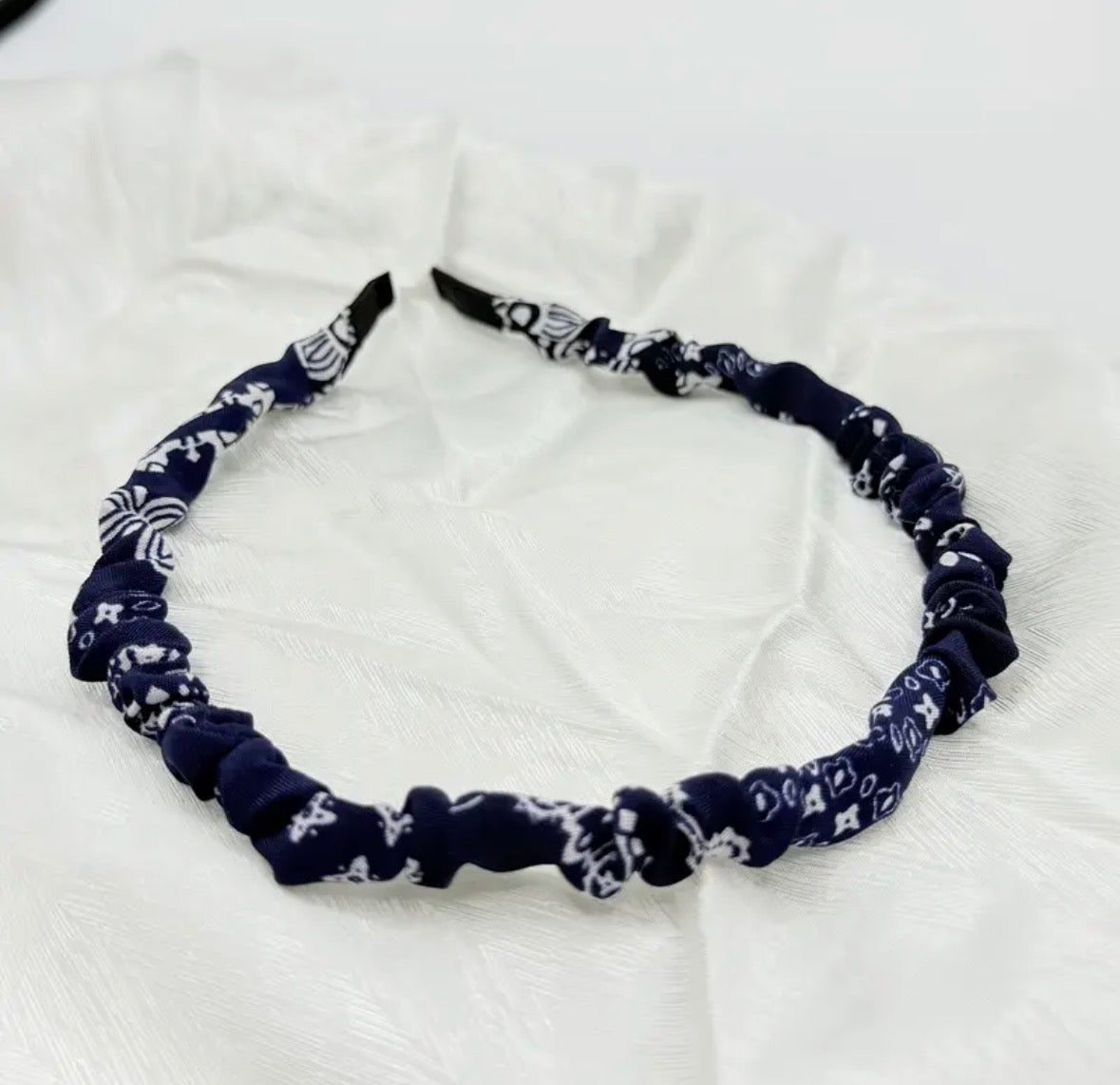 3-piece Pleated Slim Paisley Headband Set
