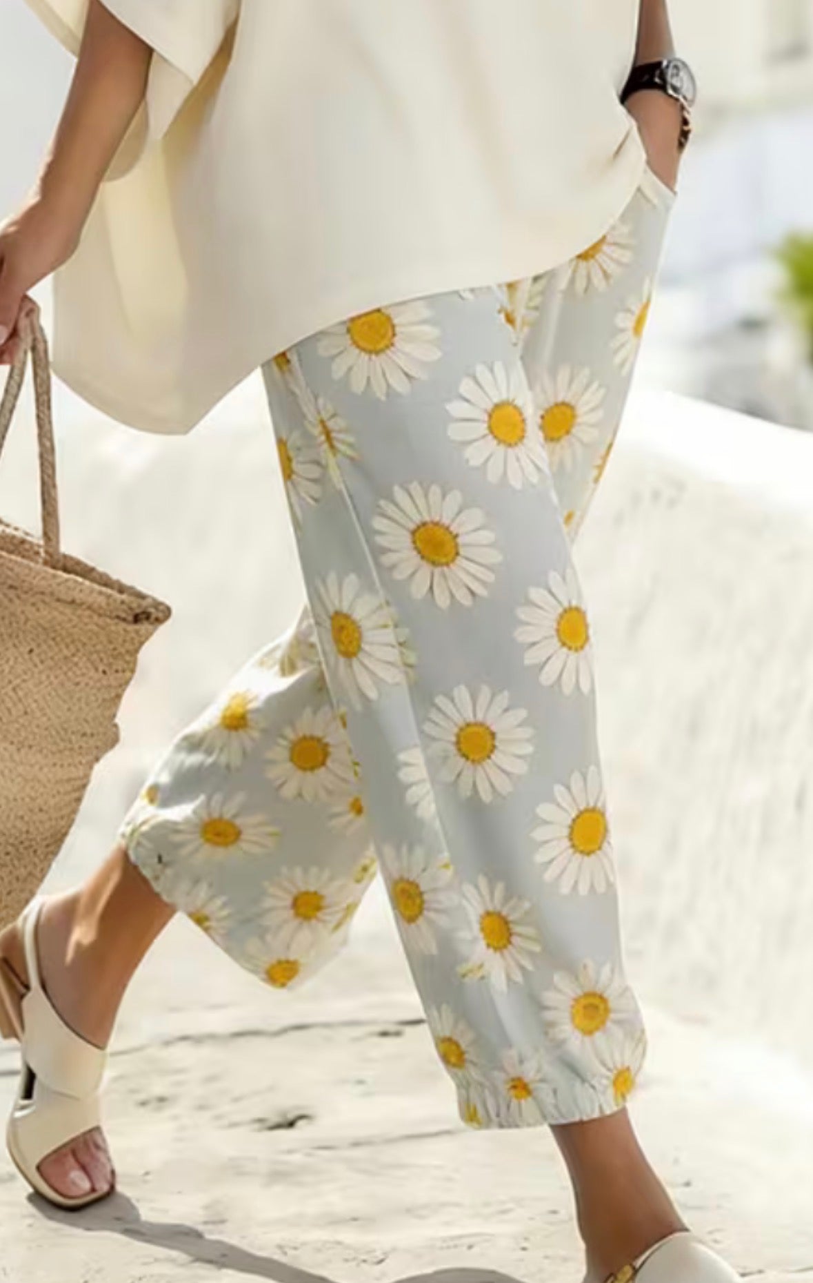 2-piece Set Daisy Printed Crew Neck Top and Pants