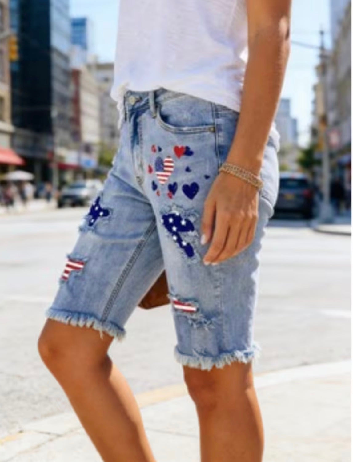 Mid-Rise And Raw Hem Long Jean Shorts with American Flag Design