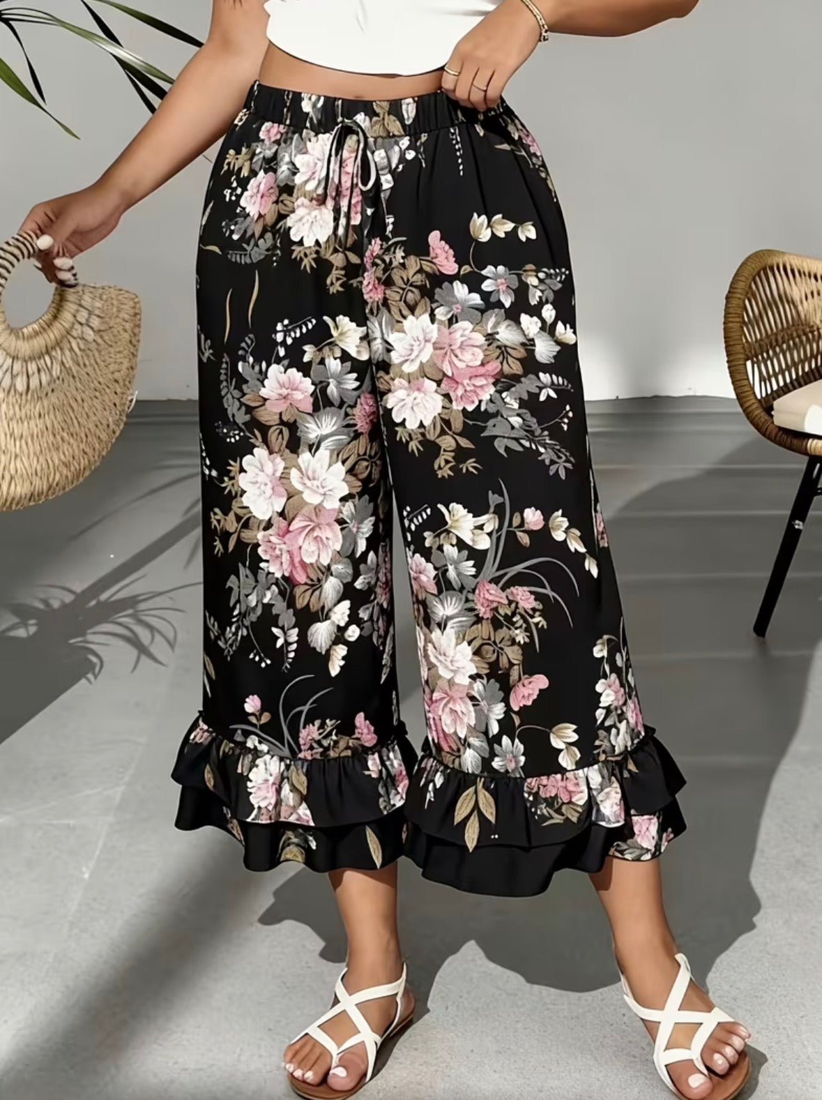 Plus Size Pants with Ruffled Hems And Pockets