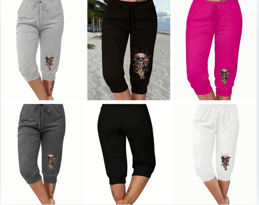 Plus Size Capri Pants with Skull