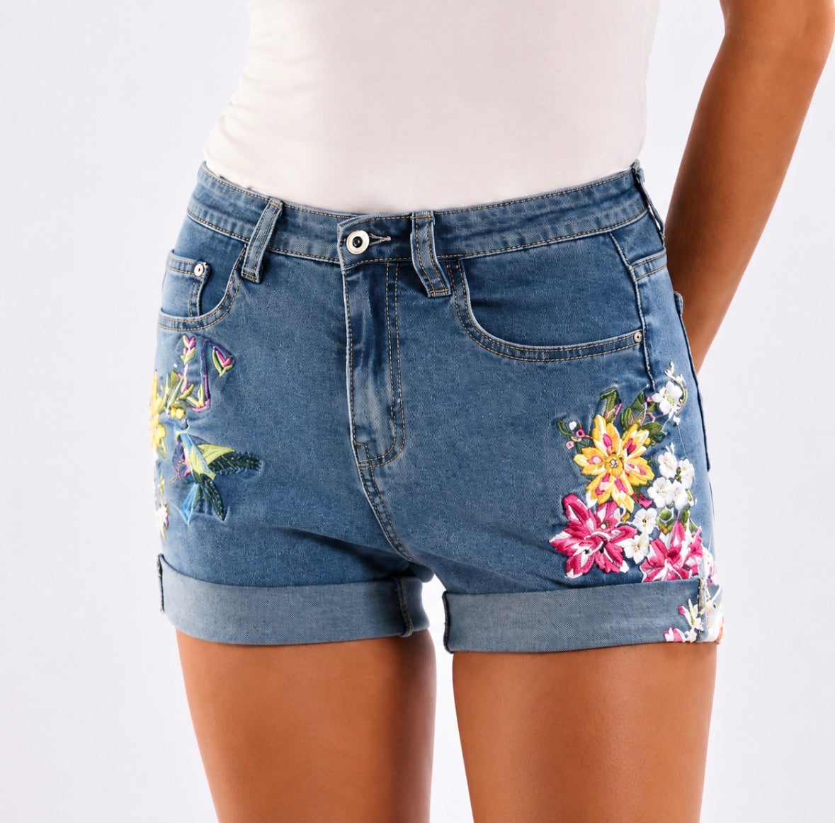 Plus-Size High-Waisted Wide-Leg Stretchy Denim Shorts with 3D Heavy Embroidery of Flowers