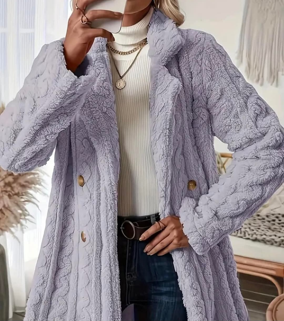 Outerwear Coat without Pockets